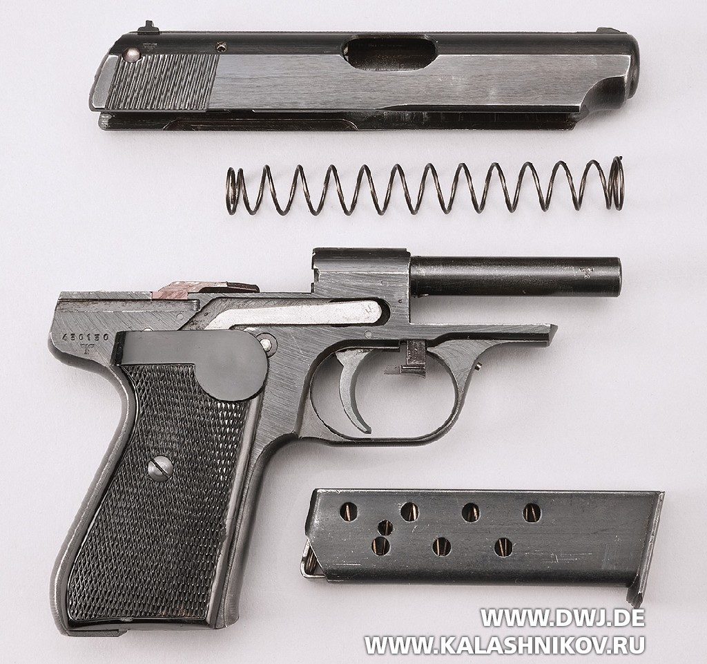 неполная разборка пистолета  Sauer & Sohn 38 