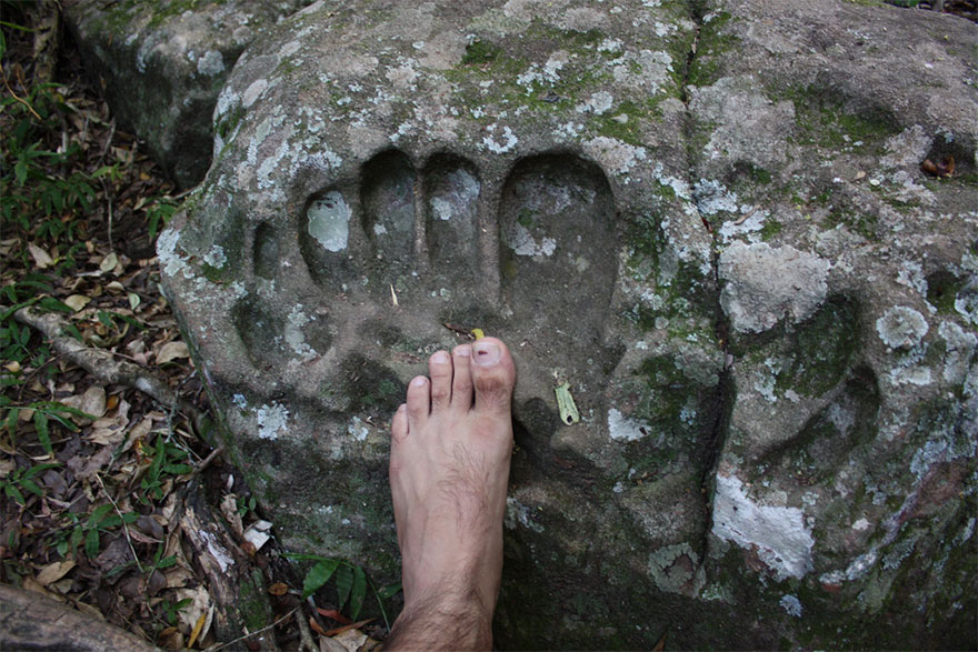 Giant Footprint Found in Paraguay